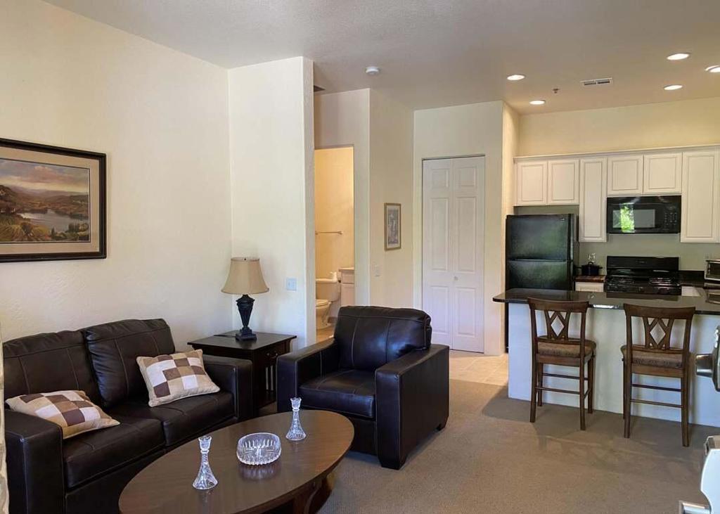 50690 Santa Rosa Plaza 1 Property Photo 7