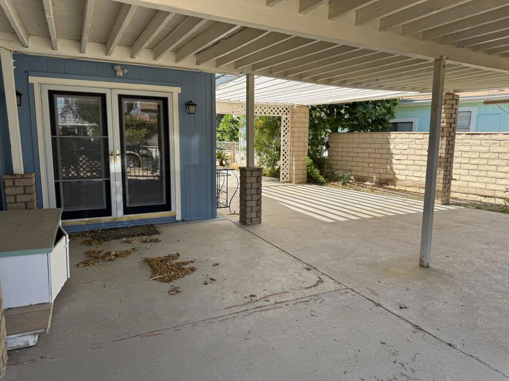 34735 Double Diamond Drive Property Photo 5