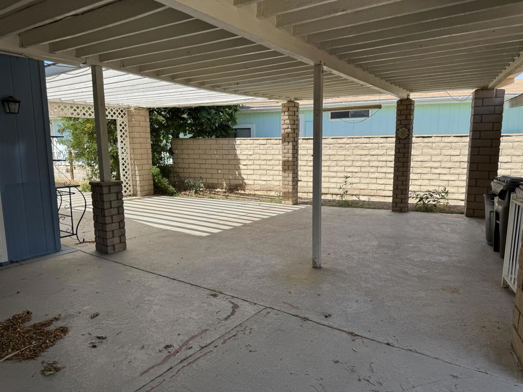 34735 Double Diamond Drive Property Photo 6