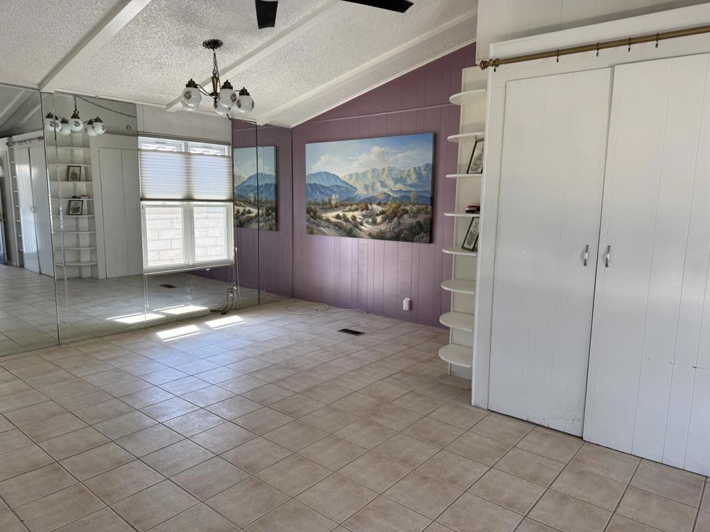 34735 Double Diamond Drive Property Photo 8