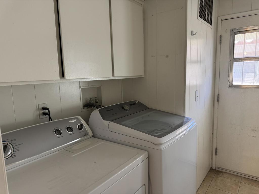 34735 Double Diamond Drive Property Photo 9