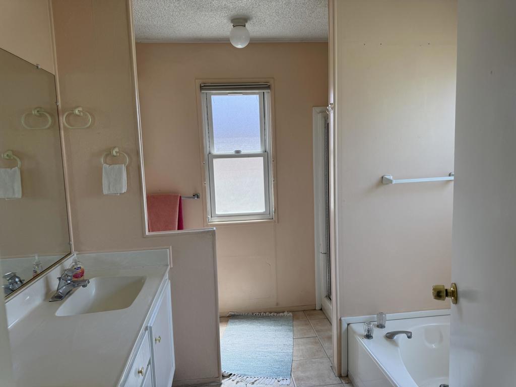 34735 Double Diamond Drive Property Photo 22