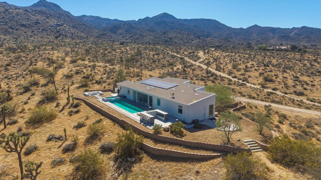 8825 Lilley Road Property Photo