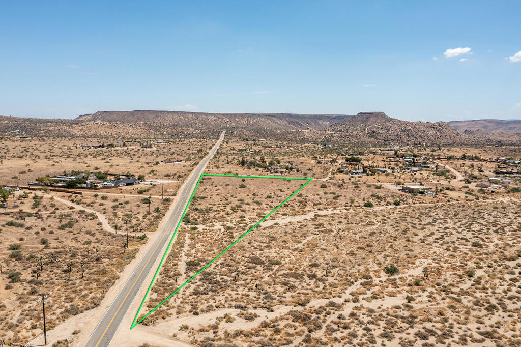 201 Pipes Canyon Road Property Photo 3
