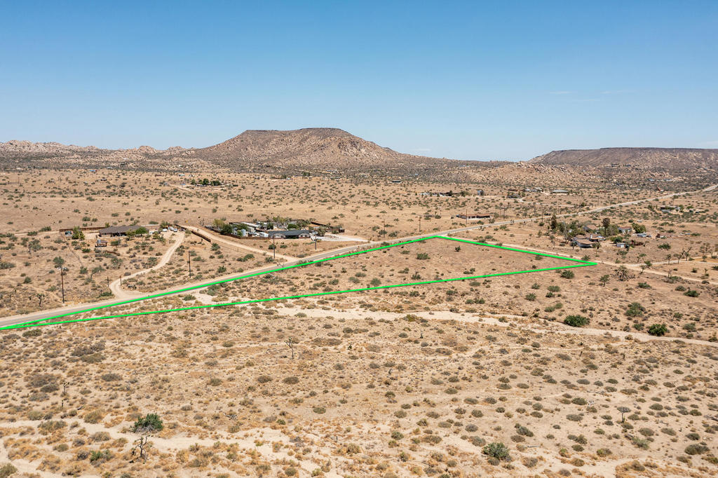 201 Pipes Canyon Road Property Photo 4