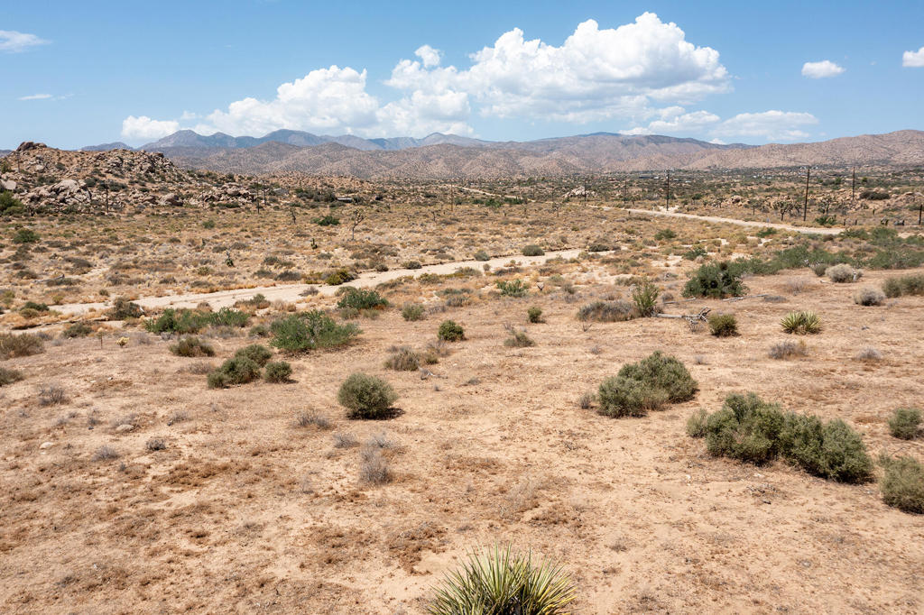 201 Pipes Canyon Road Property Photo 6