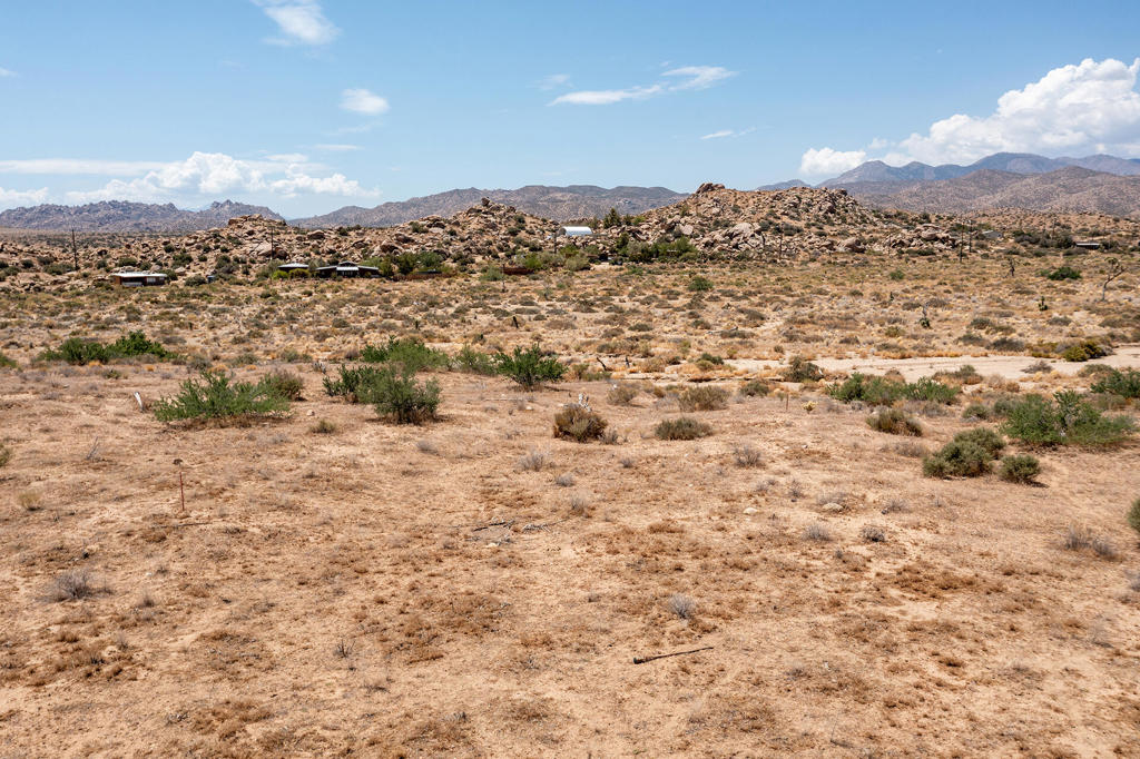 201 Pipes Canyon Road Property Photo 7