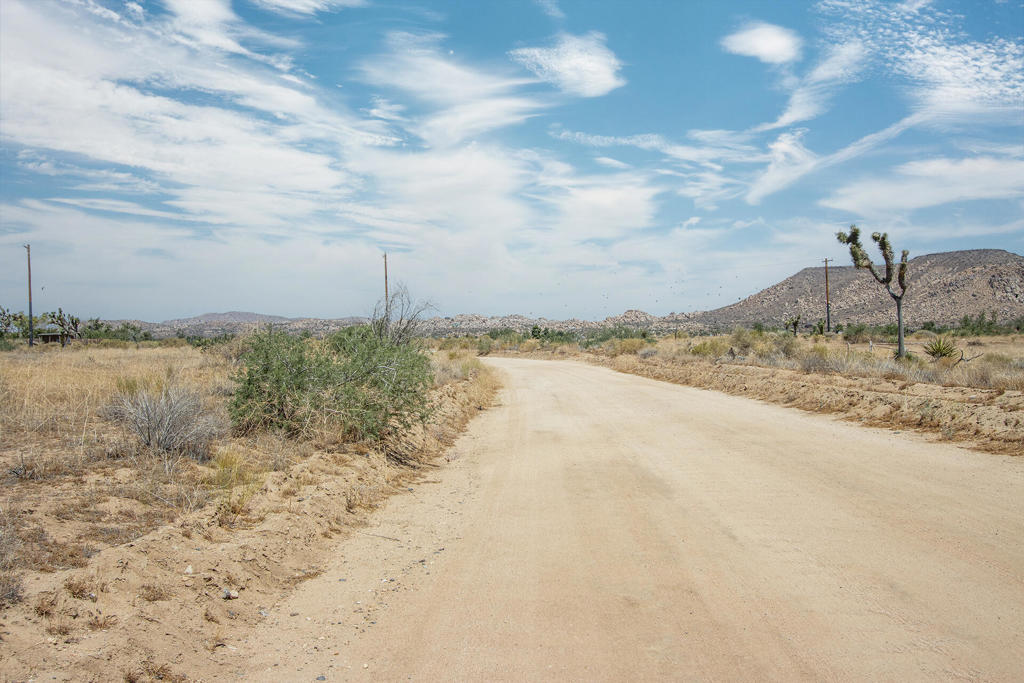 201 Pipes Canyon Road Property Photo 9