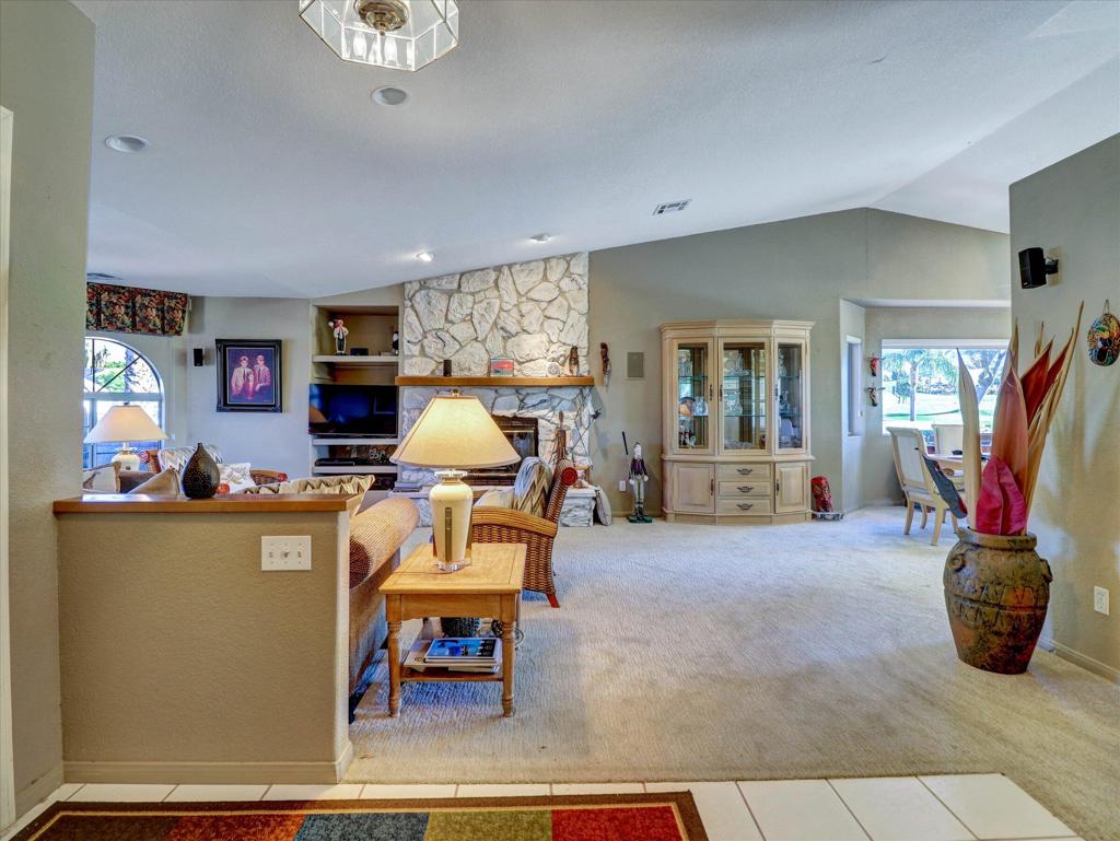 9840 Warwick Drive Property Photo 3