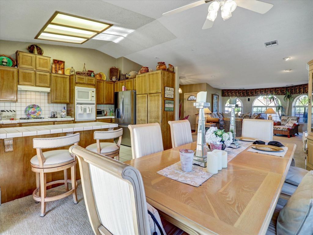 9840 Warwick Drive Property Photo 12