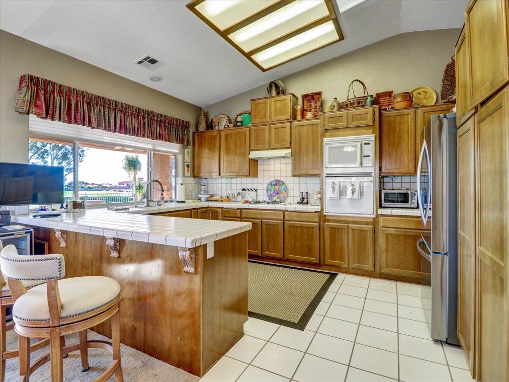 9840 Warwick Drive Property Photo 16