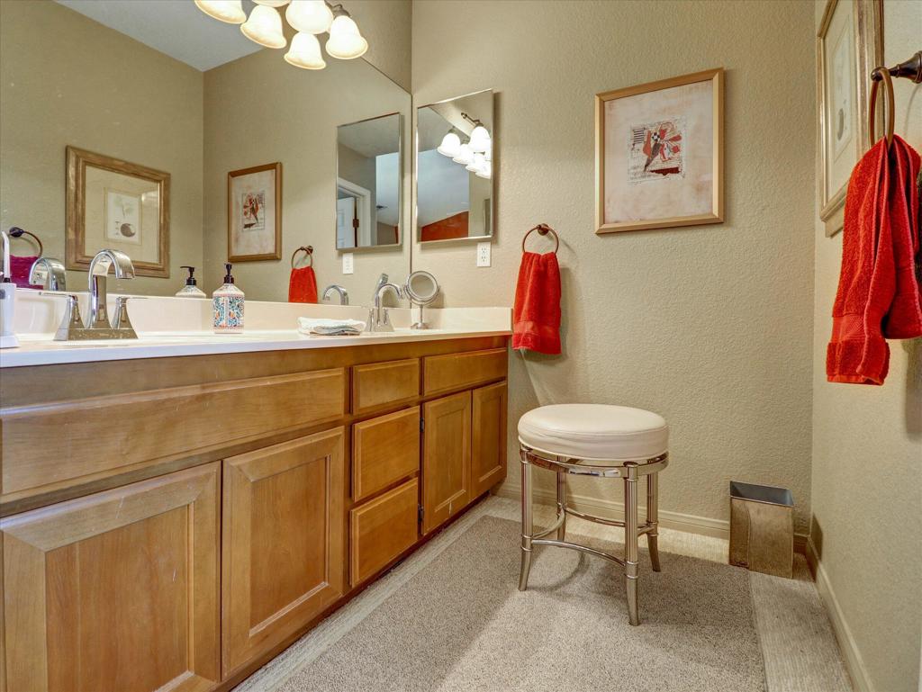 9840 Warwick Drive Property Photo 28