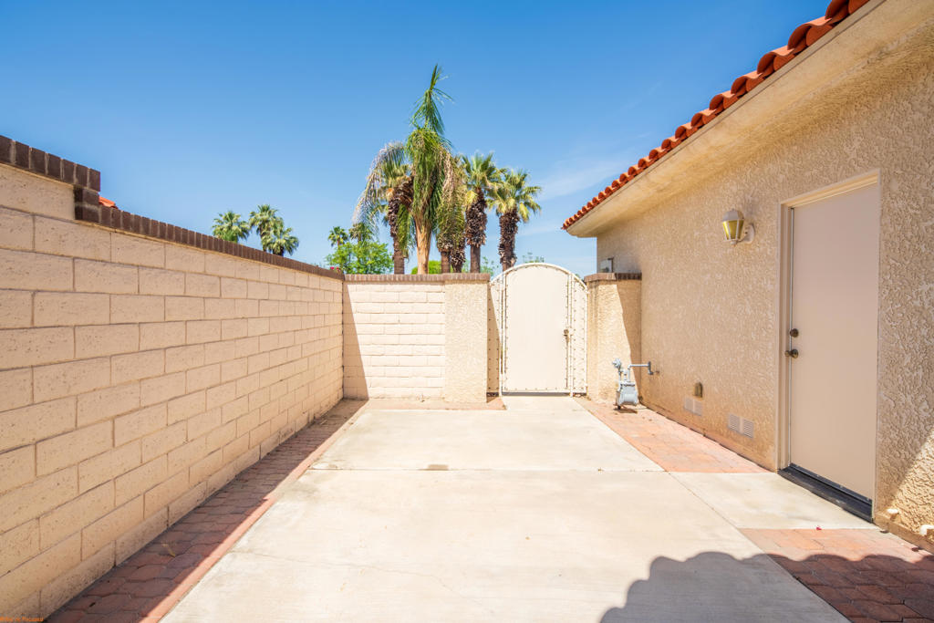 106 Towle Circle Property Photo 30