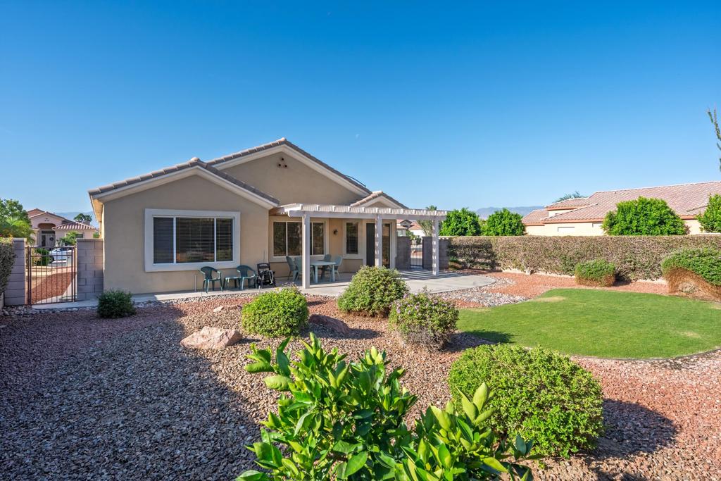 78208 Silverleaf Court Property Photo 1