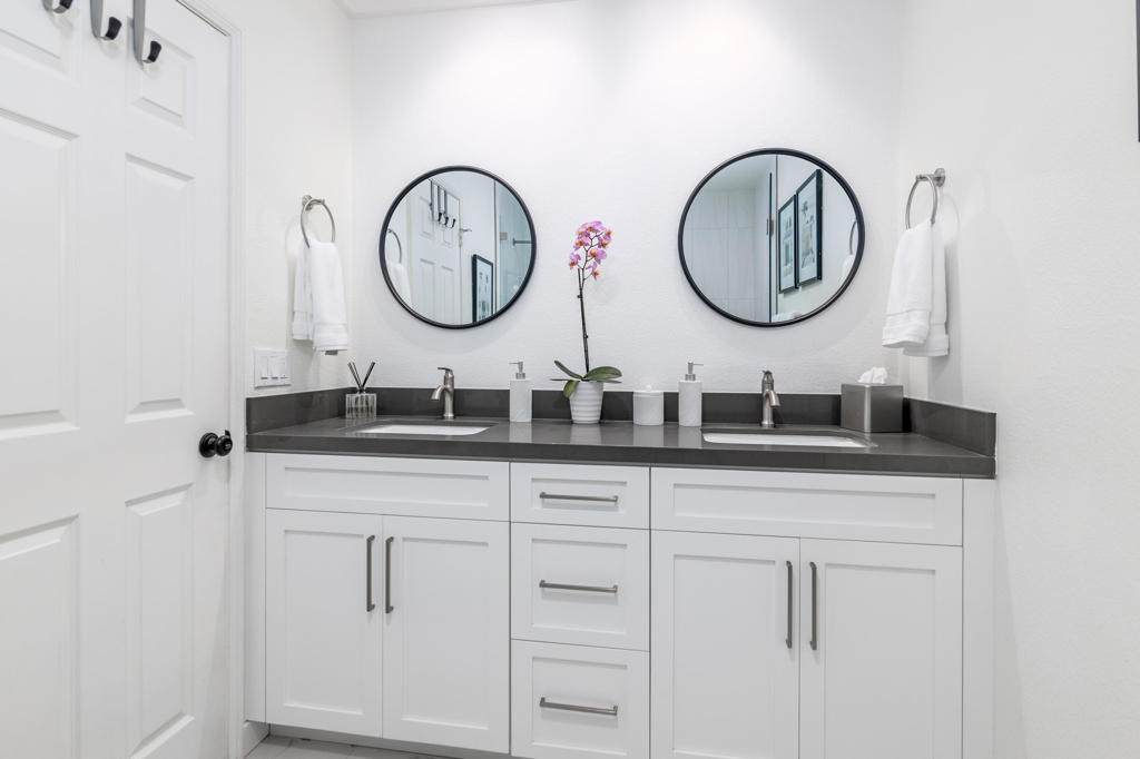 117 Trento Circle Property Photo 6