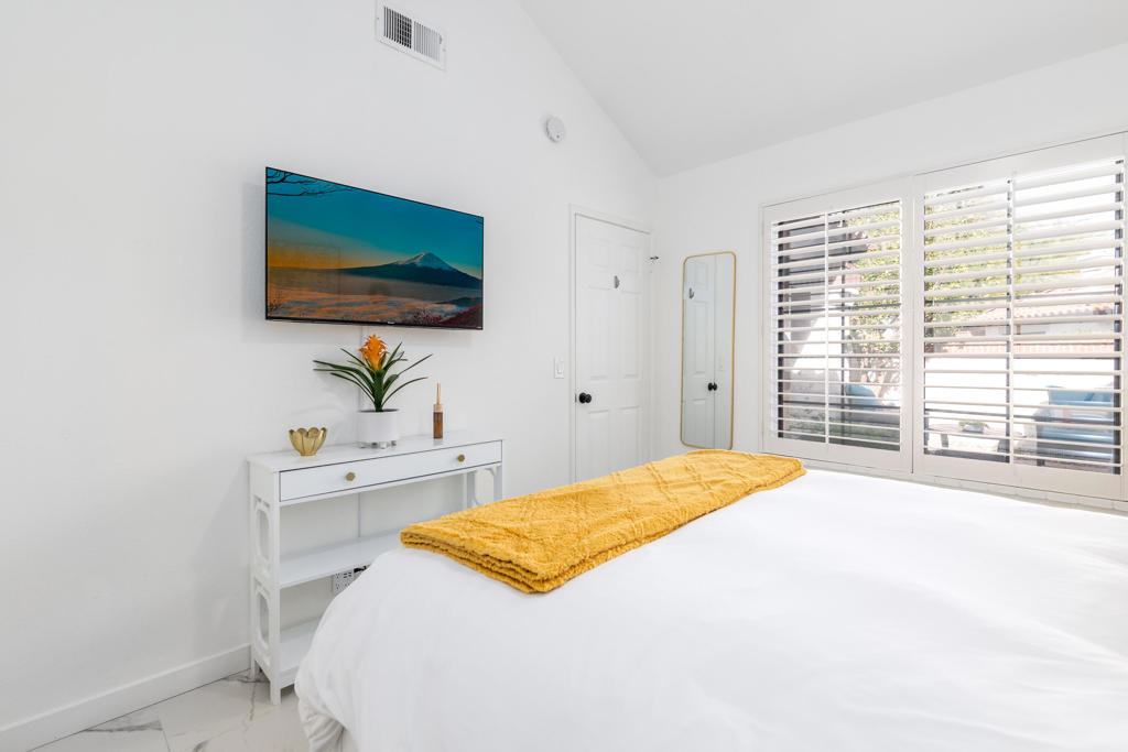 117 Trento Circle Property Photo 24