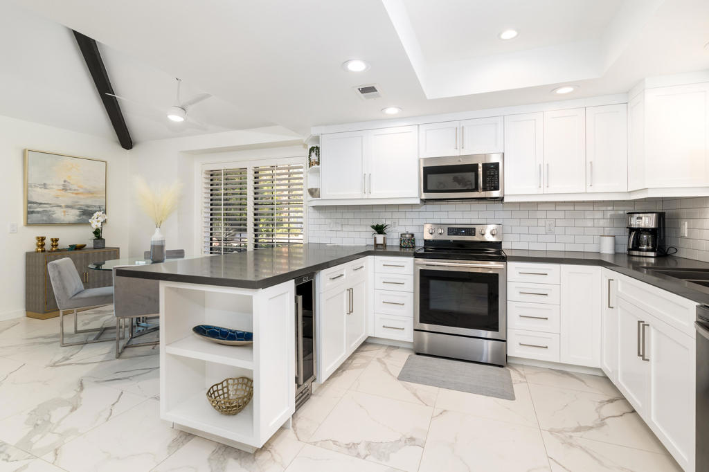 117 Trento Circle Property Photo 25