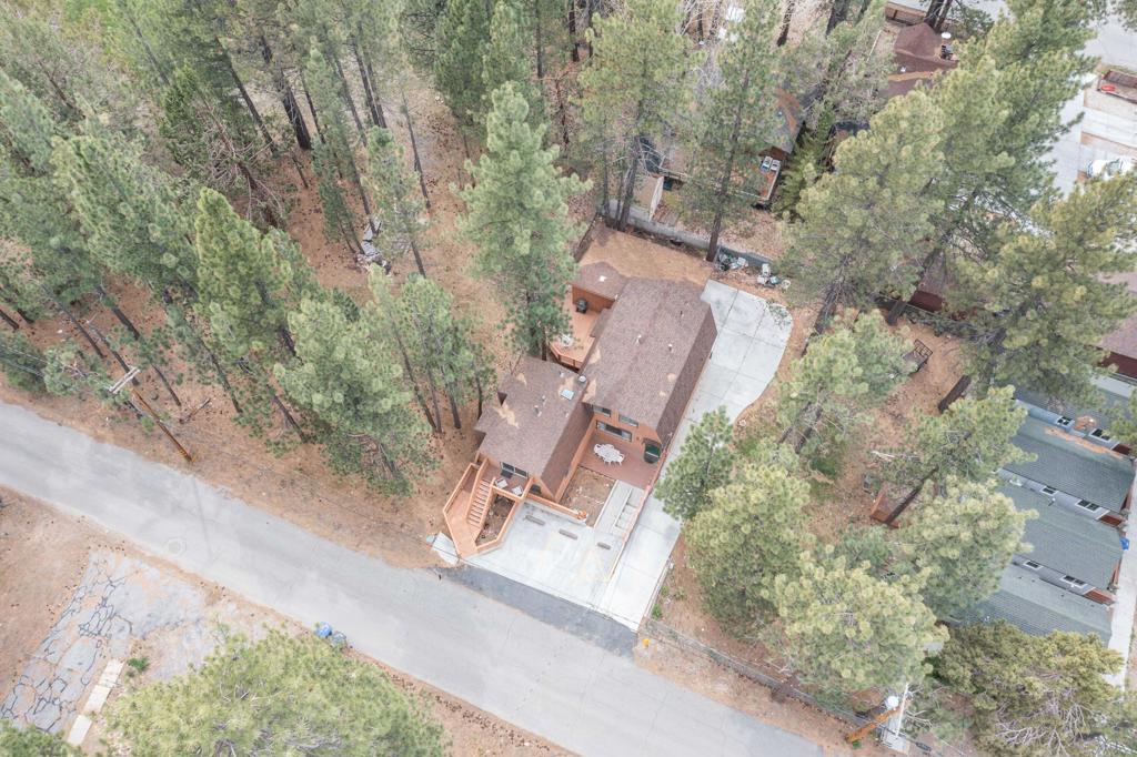 542 Cottage Lane Property Photo 8