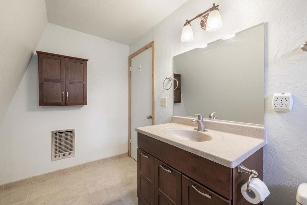 542 Cottage Lane Property Photo 20