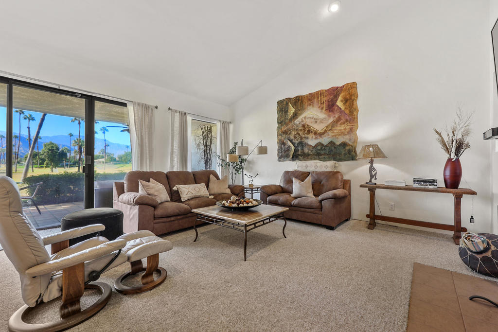 47 Juan Carlos Drive Property Photo 8