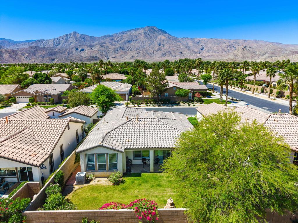 60268 Sweetshade Lane Property Photo 4