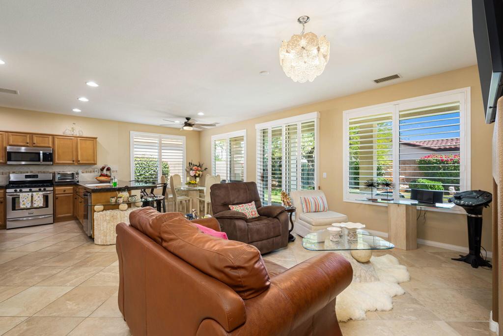 60268 Sweetshade Lane Property Photo 10