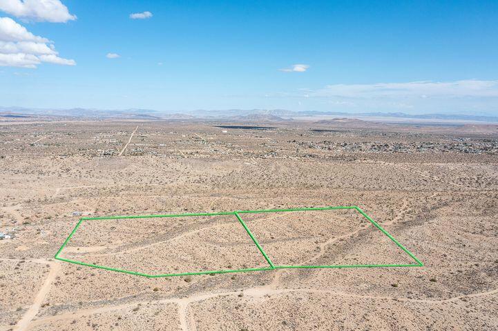 57352 Sunflower Drive Property Photo 11