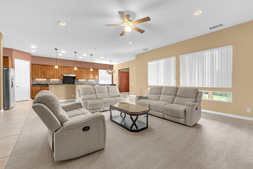 46109 Roadrunner Lane Property Photo 7