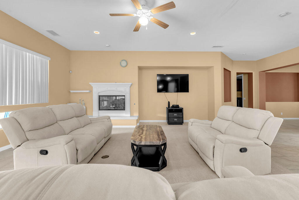 46109 Roadrunner Lane Property Photo 10