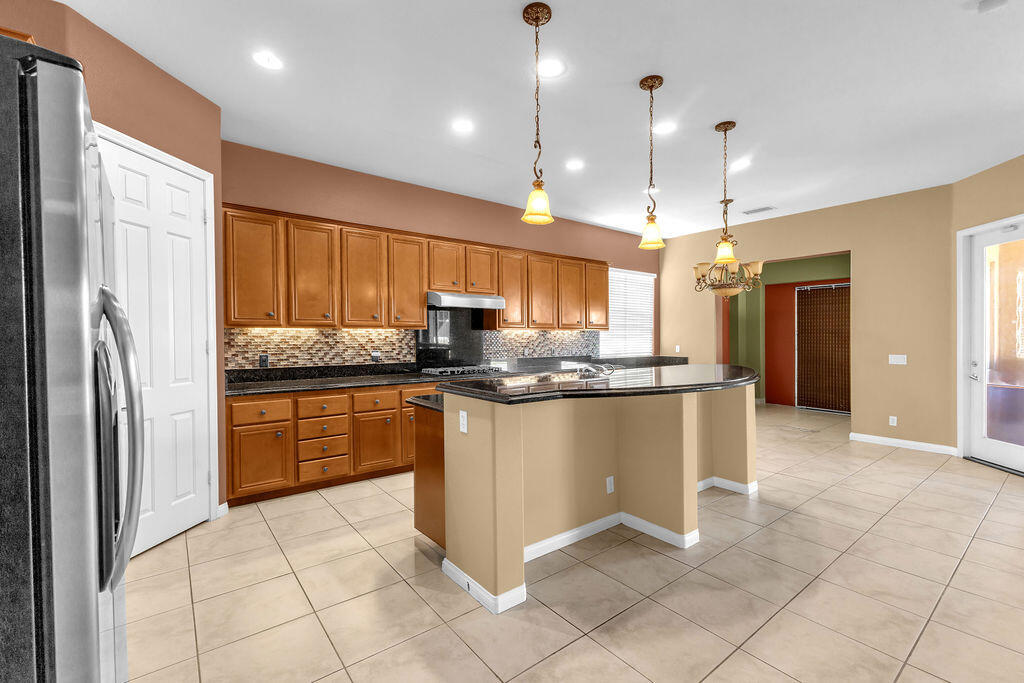 46109 Roadrunner Lane Property Photo 11