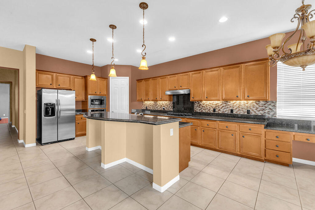 46109 Roadrunner Lane Property Photo 14