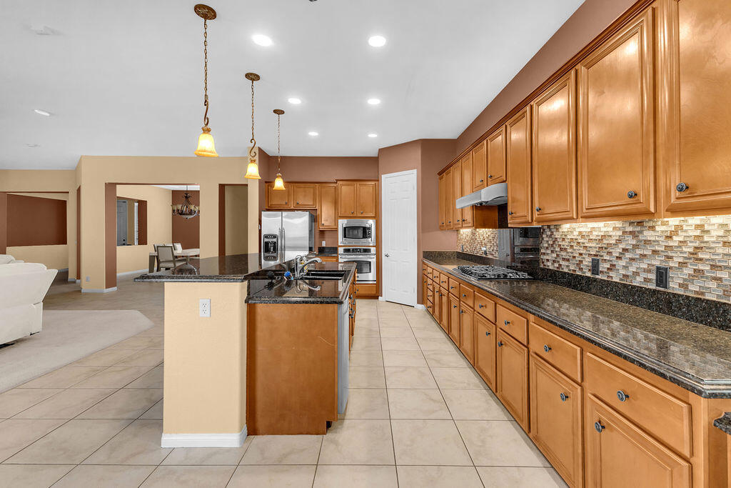 46109 Roadrunner Lane Property Photo 15
