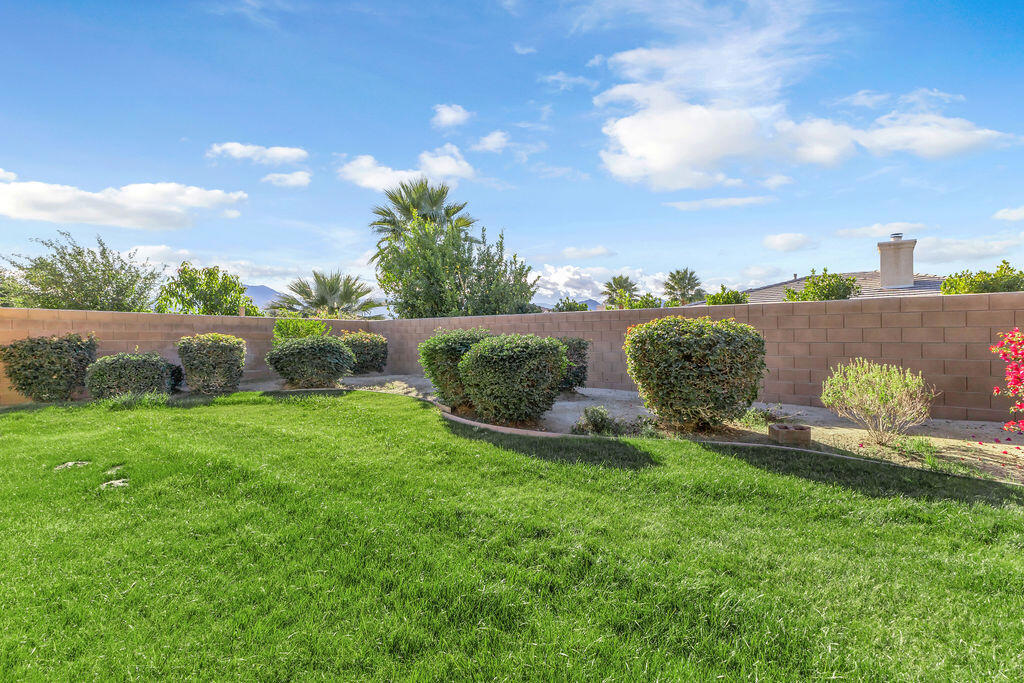 46109 Roadrunner Lane Property Photo 50