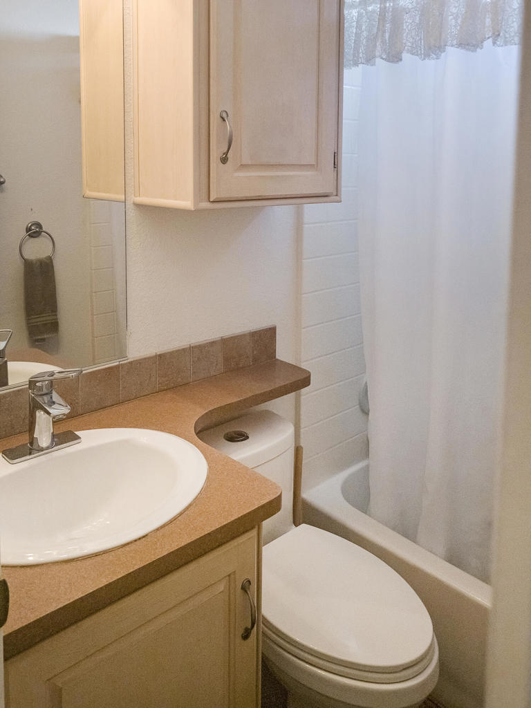 70200 Dillon Road 39 Property Photo 11