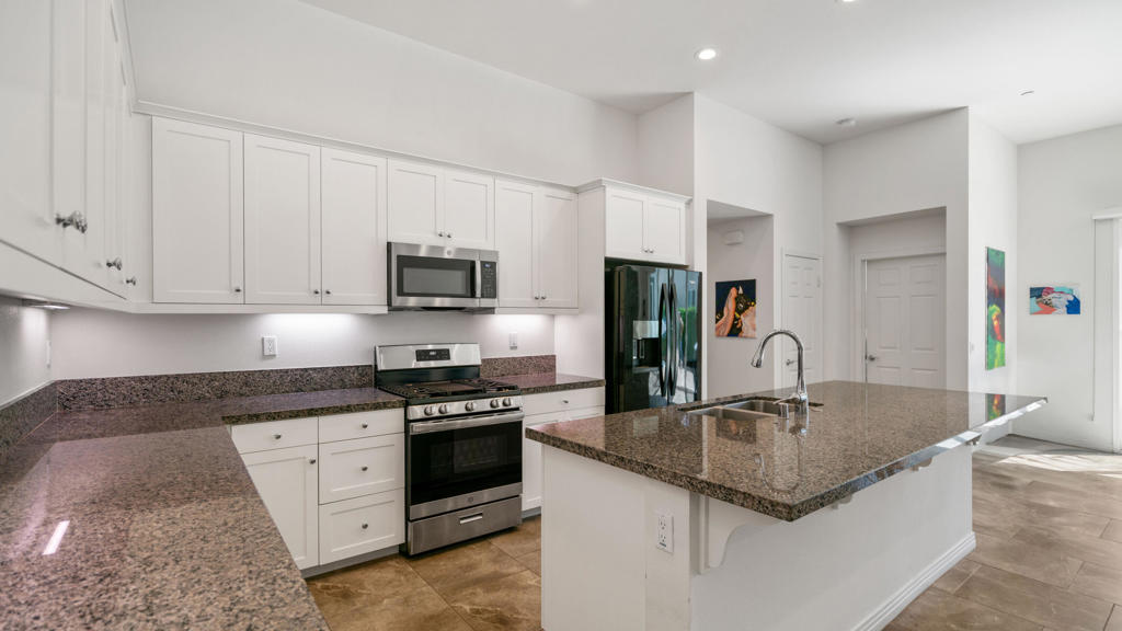 78810 Adesso Way Property Photo 2