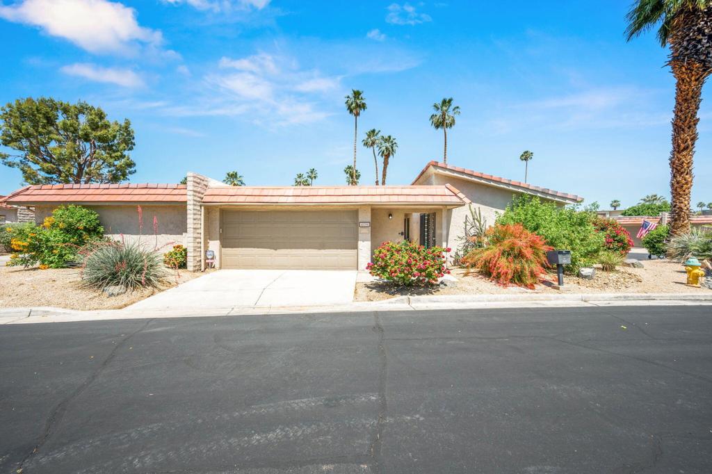 68390 Calle Barcelona Property Photo 1