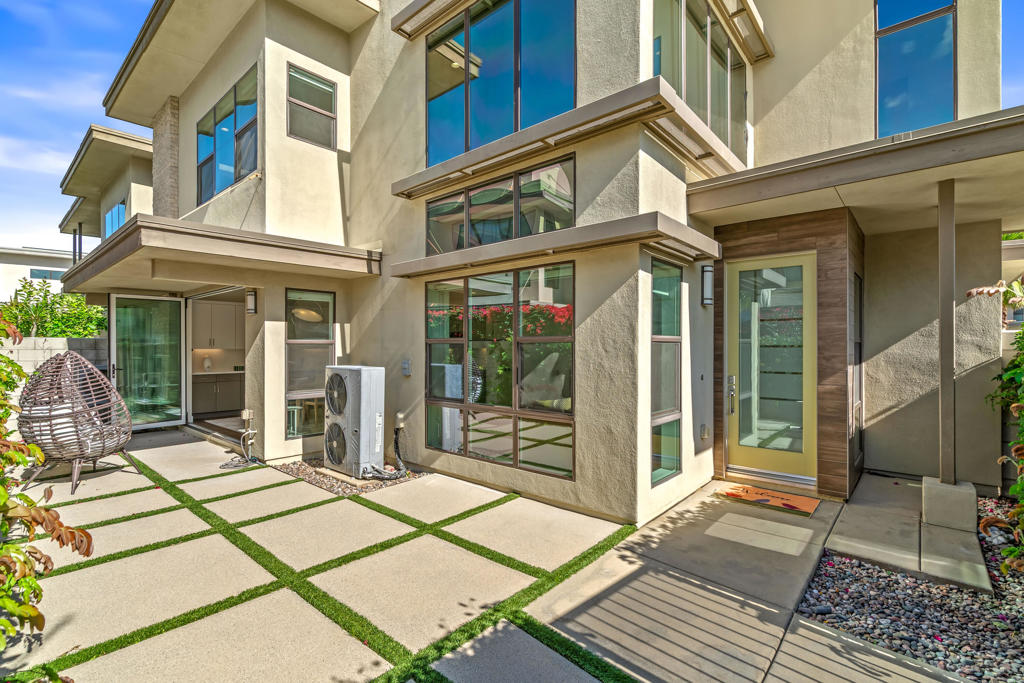 2726 Sunrise Sonata Lane Property Photo 8