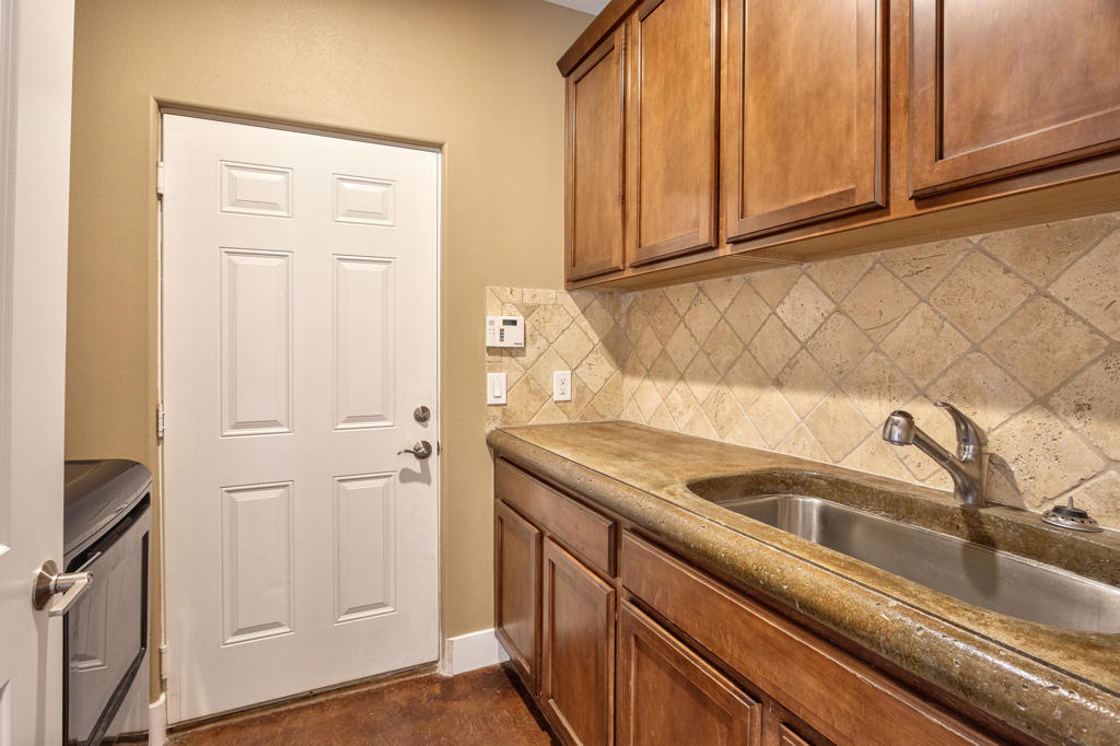 7225 Adobe Road Property Photo 31