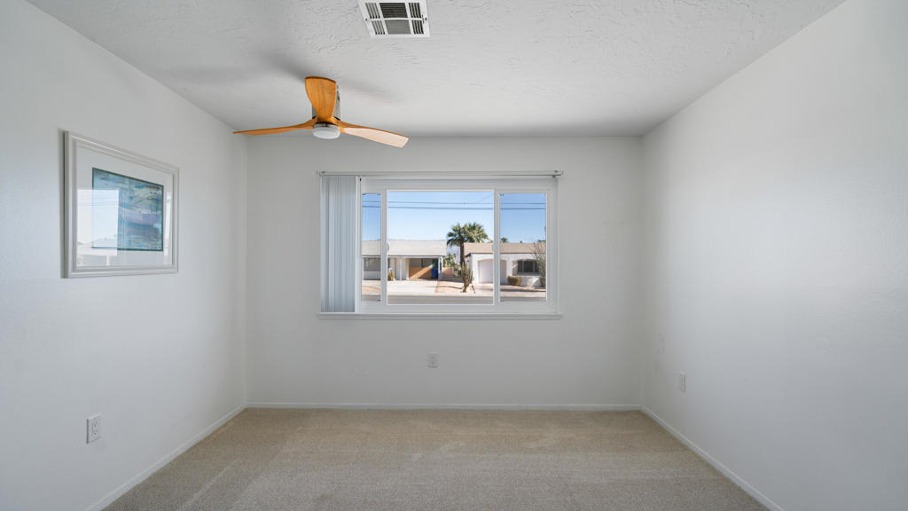 43255 Illinois Avenue Property Photo 13