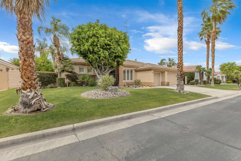 44397 Mesquite Drive Property Photo 3