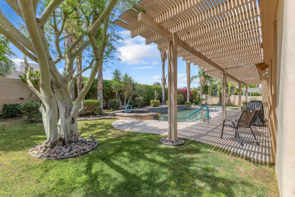 44397 Mesquite Drive Property Photo 7
