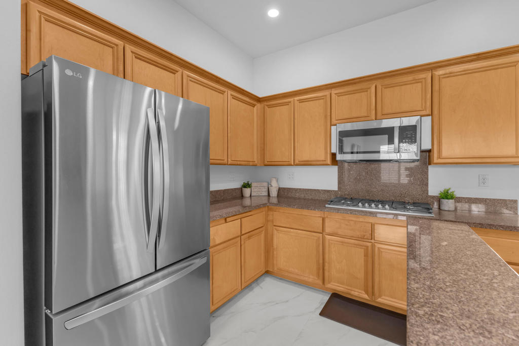 44397 Mesquite Drive Property Photo 15