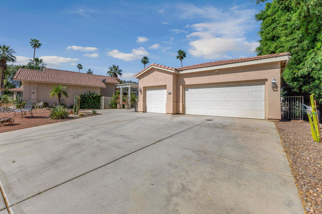 48305 Pic Way Property Photo 3