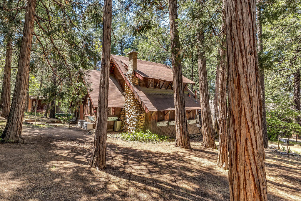 54685 Marian View Drive Property Photo 3