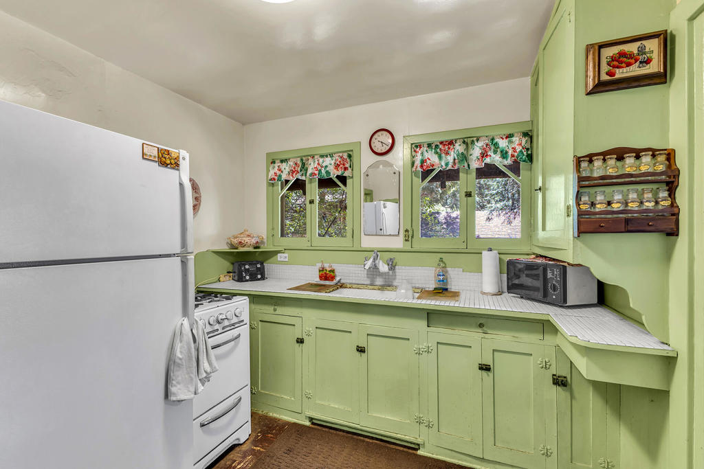 54685 Marian View Drive Property Photo 10