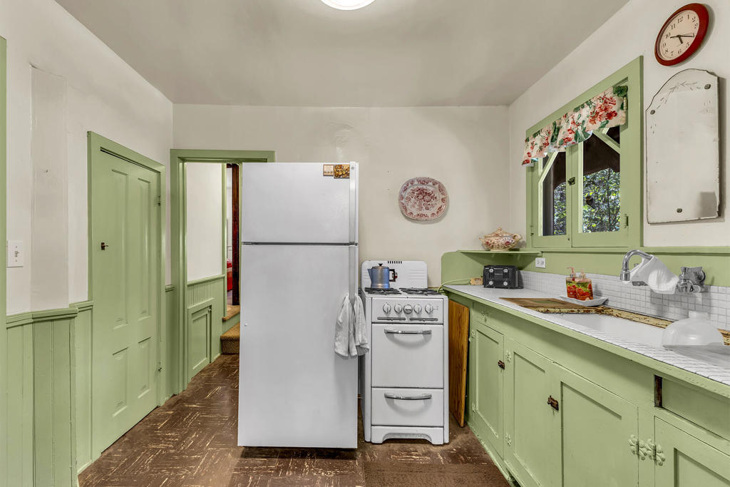 54685 Marian View Drive Property Photo 11
