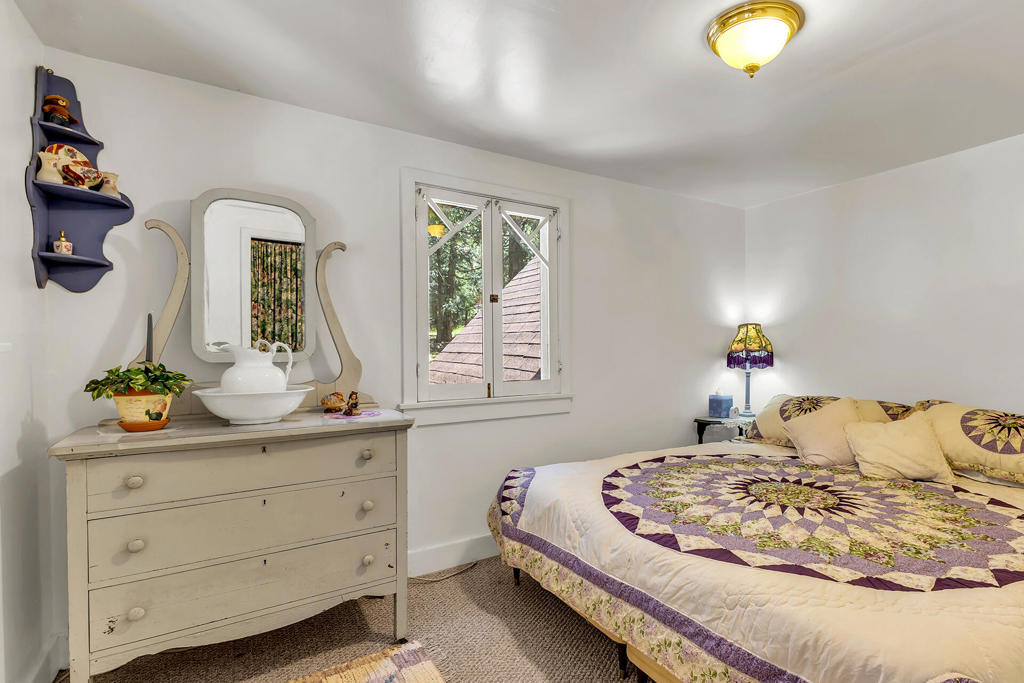 54685 Marian View Drive Property Photo 22