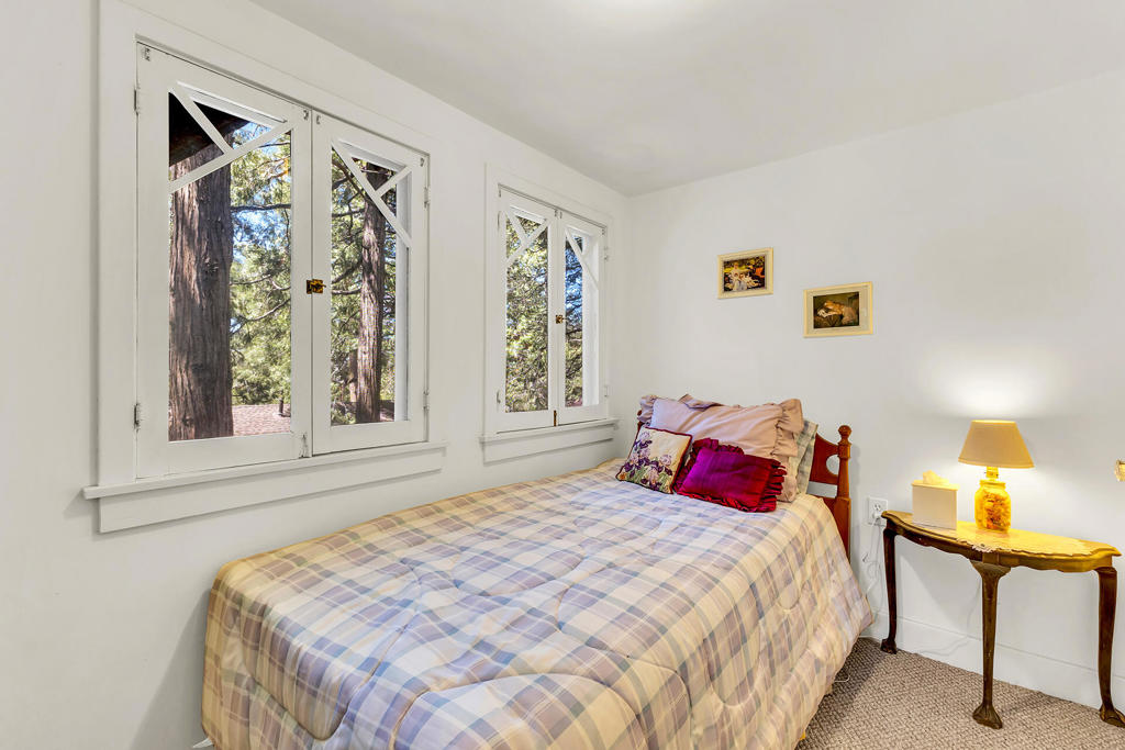 54685 Marian View Drive Property Photo 25