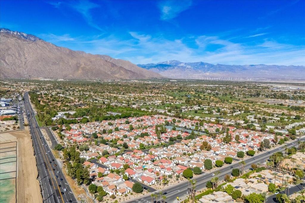 2389 E Miramonte Circle B Property Photo 46