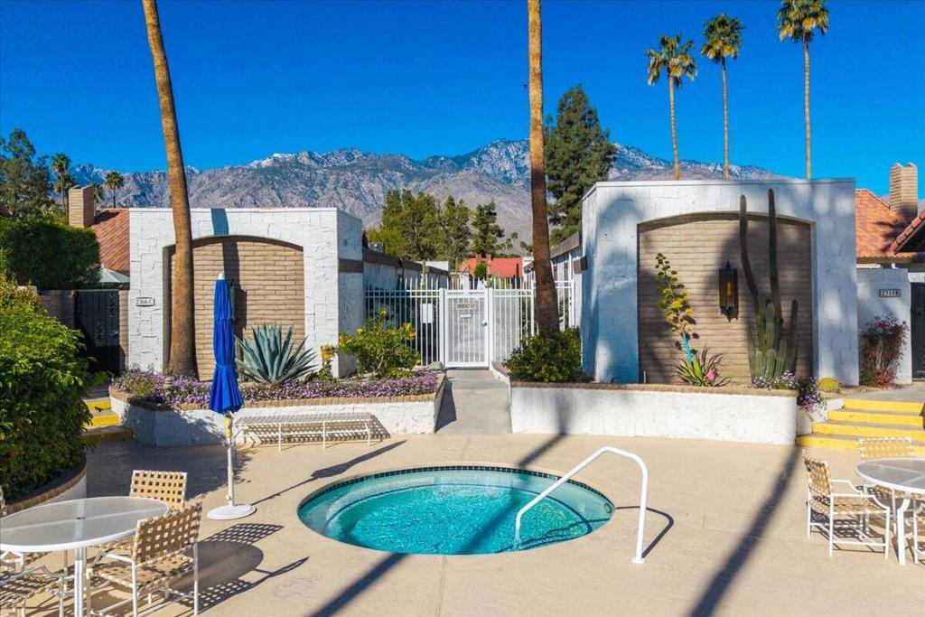 2389 E Miramonte Circle B Property Photo 50